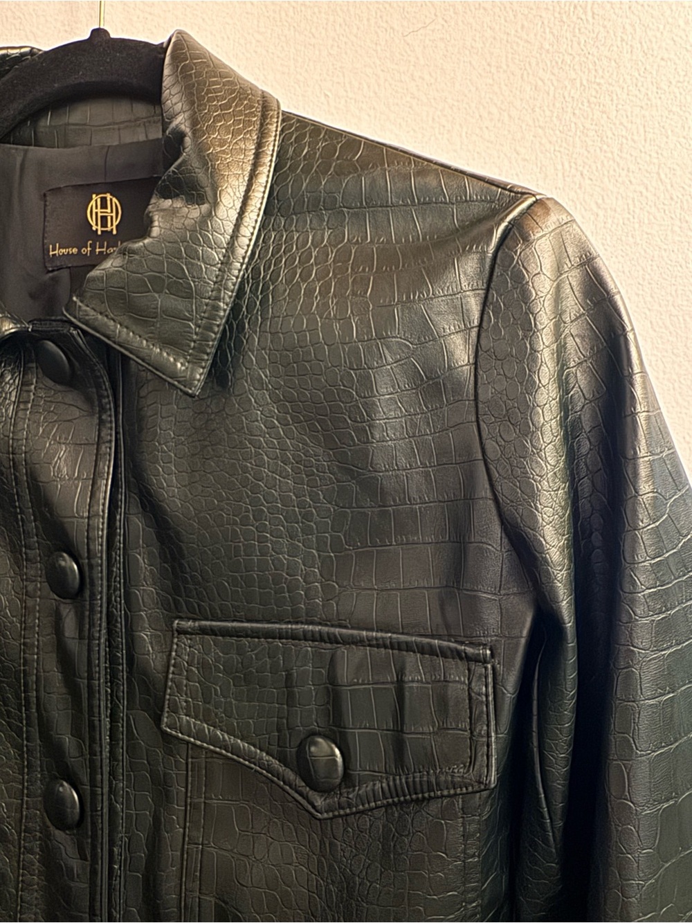House of Harlow 1960 Dark Green Croc-Embossed Faux Leather Jacket - Picture 5 of 16